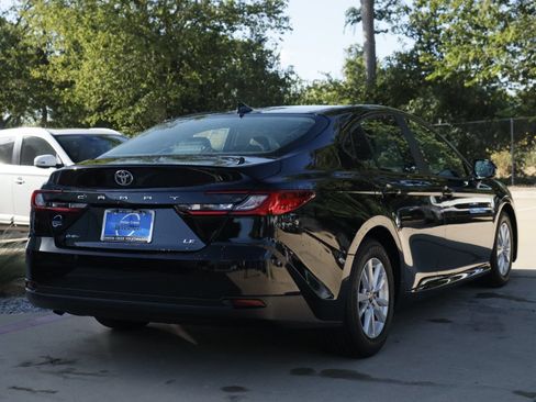 Used 2026 Toyota Camry LE FWD image 5