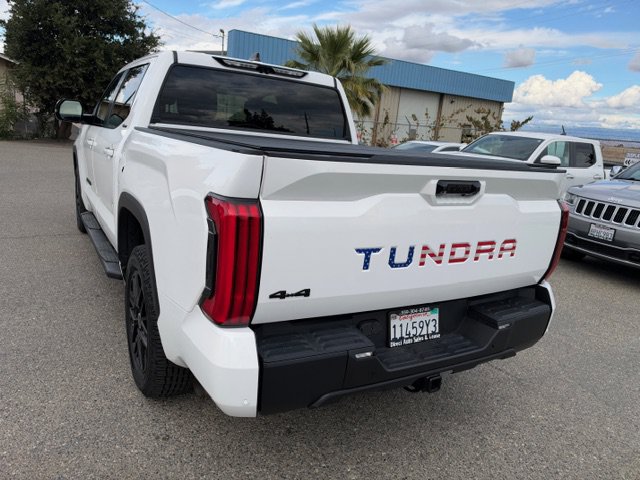 Used 2024 Toyota Tundra Limited AWD/4WD image 7