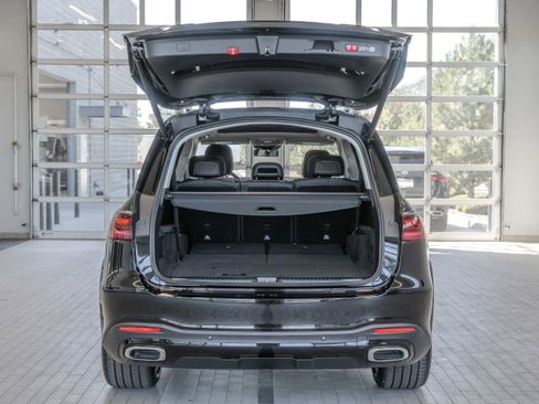 New 2026 Mercedes-Benz GLS 450 4MATIC image 16