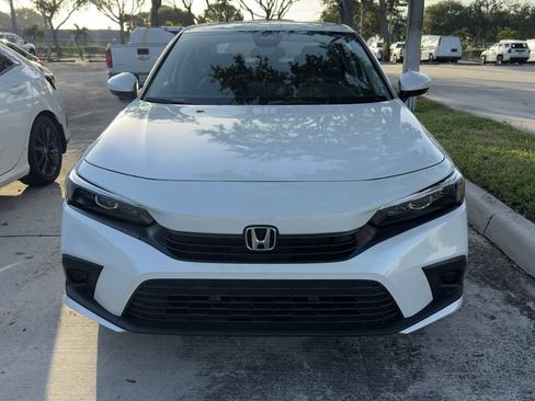 Used 2024 Honda Civic LX image 3