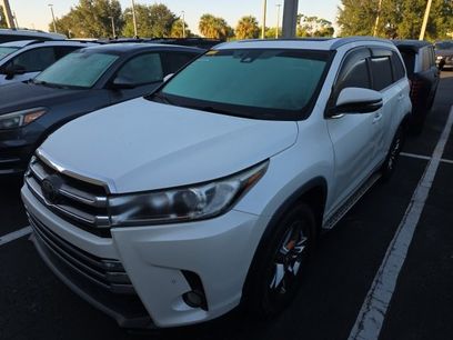 Used 2017 Toyota Highlander Limited Platinum