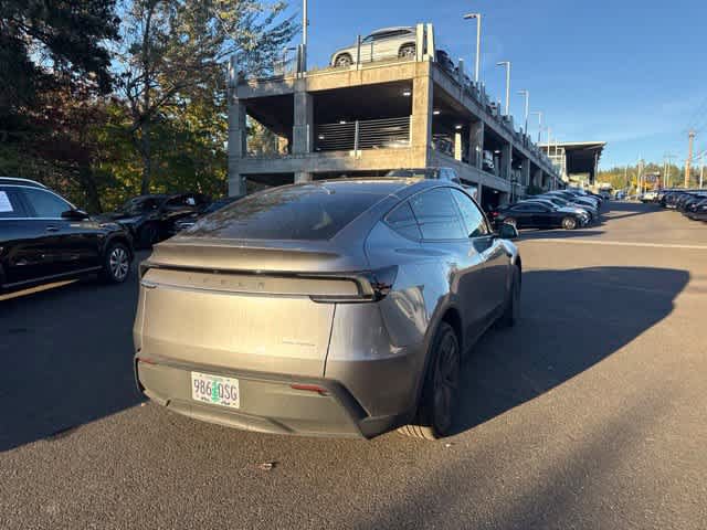 Used 2026 Tesla Model Y AWD image 5
