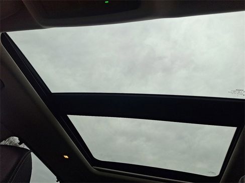 Used 2021 Nissan Rogue SL image 14