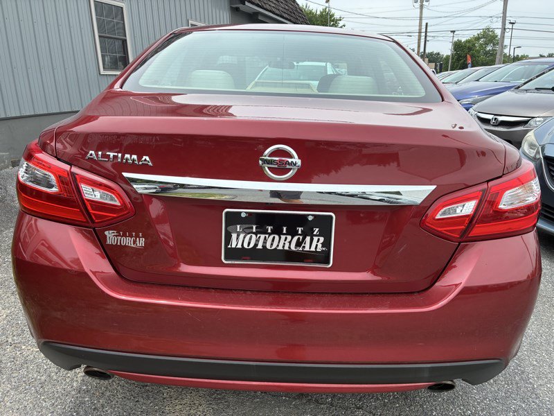 Used 2017 Nissan Altima 2.5 S w/ Power Driver Seat Package FWD image 5