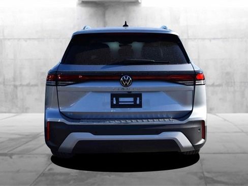 New 2026 Volkswagen Tiguan SE image 6