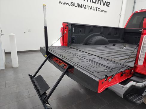 Used 2023 Ford F450 Lariat w/ Lariat Ultimate Package AWD/4WD image 35