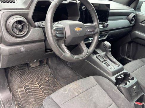 Used 2023 Chevrolet Colorado W/T RWD image 7