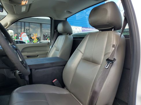 Used 2013 Chevrolet Silverado 1500 W/T image 12