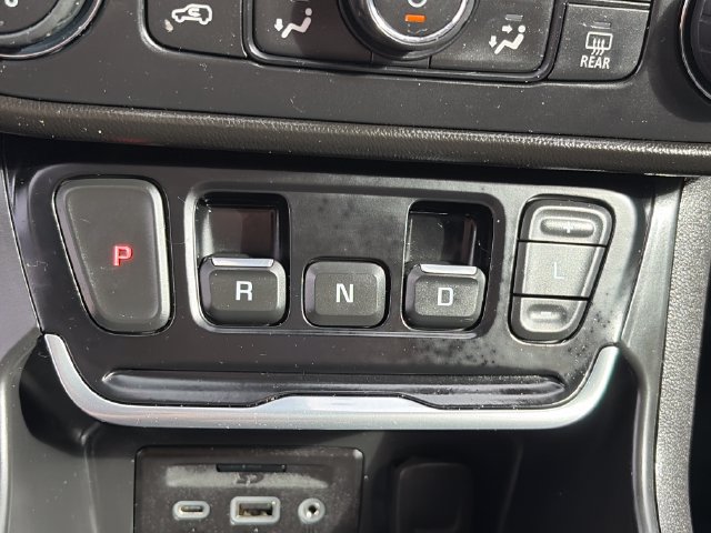 Used 2021 GMC Terrain SLT w/ Infotainment Package II AWD/4WD image 35