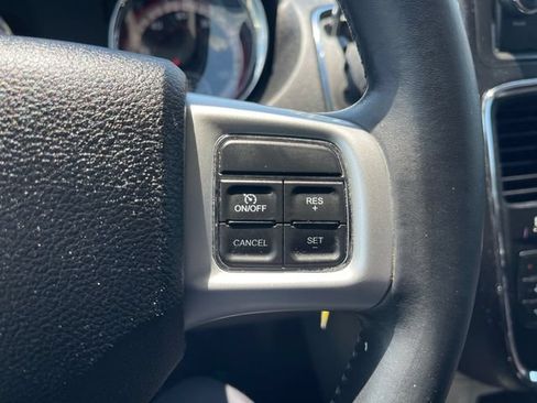 Used 2014 Dodge Grand Caravan SE w/ Quick Order Package 29E SE FWD image 16
