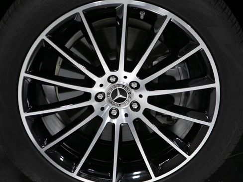 Used 2023 Mercedes-Benz GLE 450 4MATIC image 11