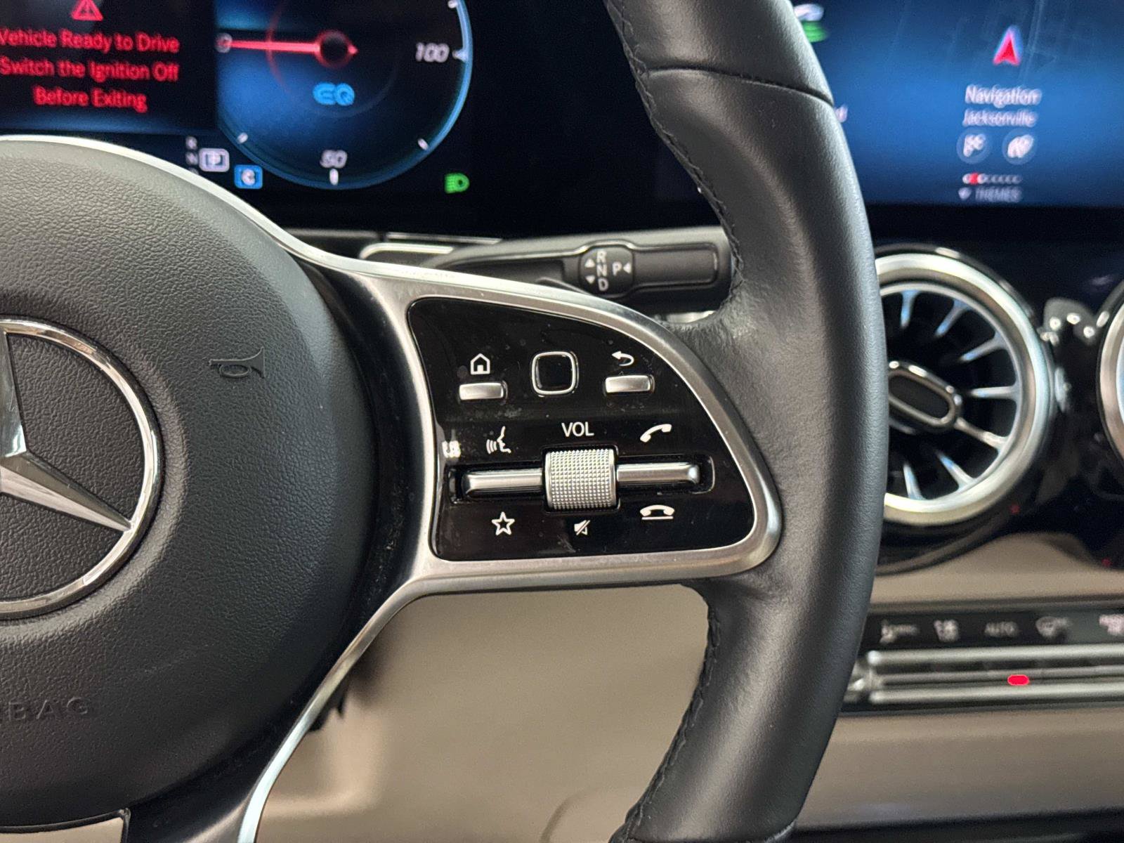 Certified 2023 Mercedes-Benz EQB 300 4MATIC image 22
