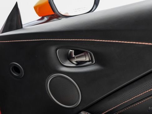 Used 2020 Aston Martin V8 Vantage Coupe RWD image 93