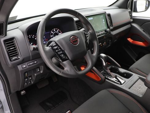 Used 2023 Nissan Frontier PRO-4X w/ Pro Convenience Package image 18