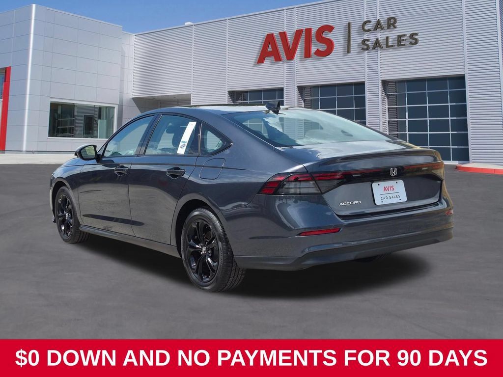 Used 2025 Honda Accord SE image 9