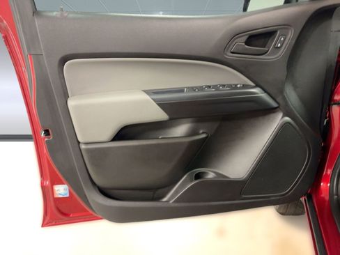 Used 2021 Chevrolet Colorado W/T w/ Custom Special Edition image 20