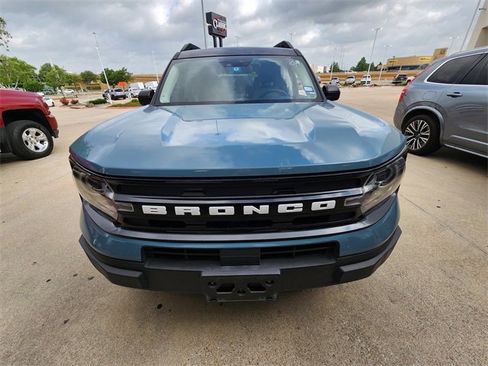Used 2023 Ford Bronco Sport Outer Banks w/ Tech Package AWD/4WD image 2