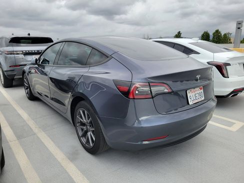 Used 2023 Tesla Model 3 Standard Range RWD image 2