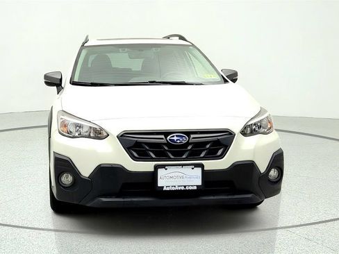 Used 2021 Subaru Crosstrek 2.5i Sport w/ Moonroof Package AWD/4WD image 2