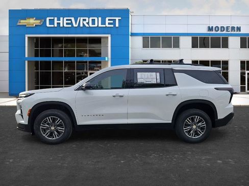 New 2026 Chevrolet Traverse LT AWD/4WD image 2