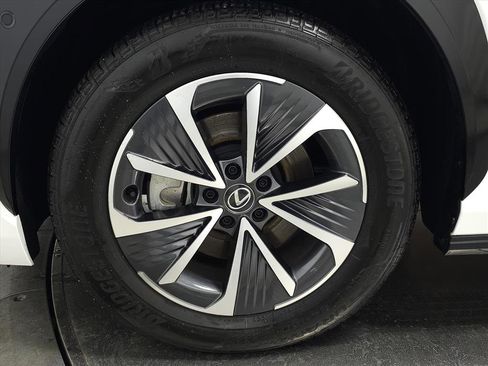 Used 2023 Lexus RZ 450e Premium image 12