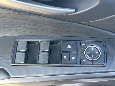 Used 2022 Lexus IS 350 F Sport image 31