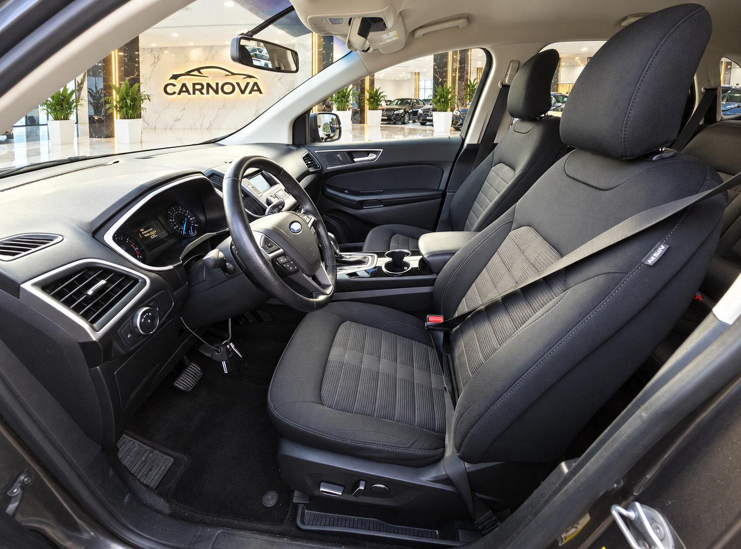 Used 2018 Ford Edge SEL FWD image 11