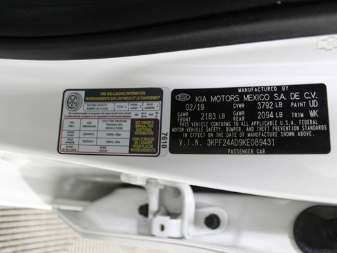 Used 2019 Kia Forte LXS image 39