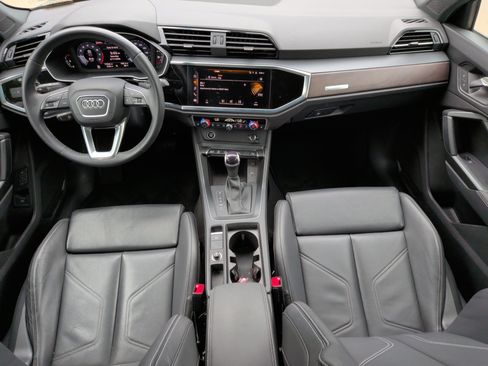 Used 2023 Audi Q3 2.0T Premium w/ Black Optic Sport Package image 28