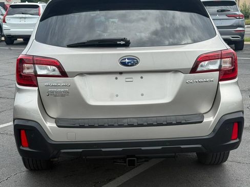 Used 2019 Subaru Outback 2.5i Limited w/ Protection Package #1 AWD/4WD image 12