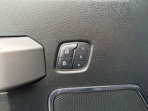 Used 2018 Ford F250 Platinum w/ FX4 Off-Road Package image 34