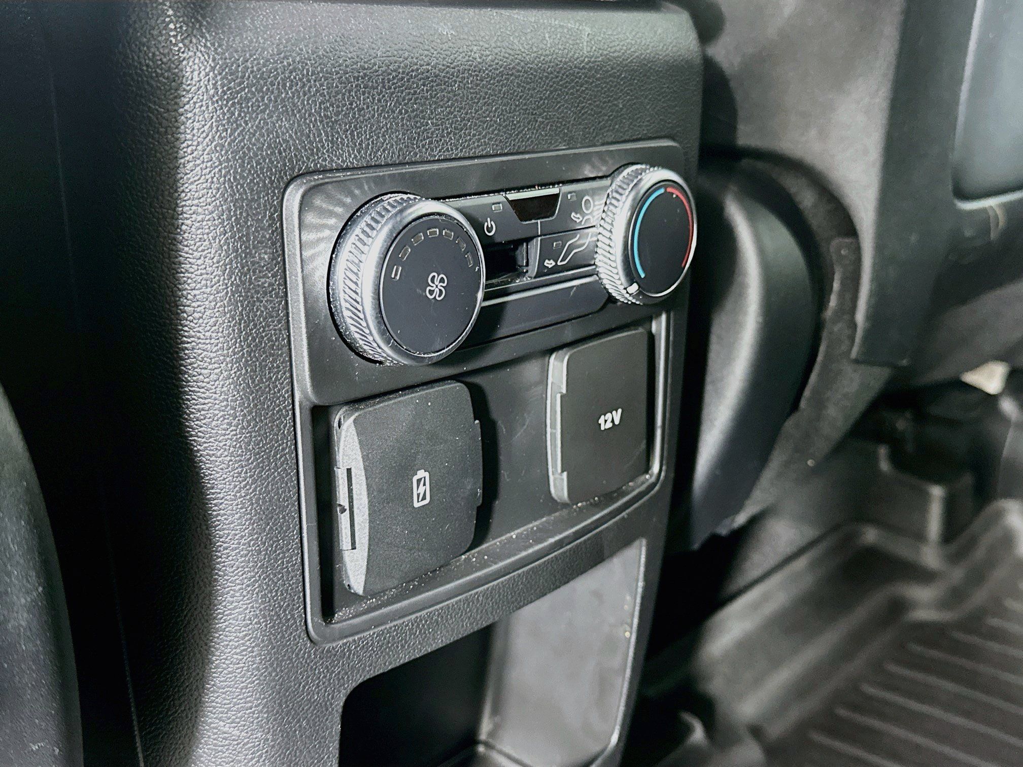 Used 2020 Ford Explorer XLT RWD image 25