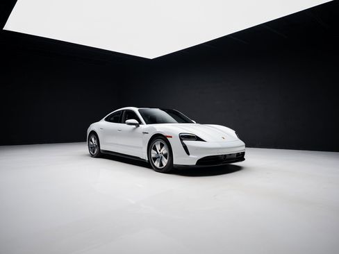 Used 2023 Porsche Taycan w/ Premium Package image 81