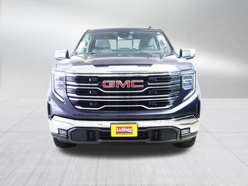 Used 2023 GMC Sierra 1500 SLT w/ SLT Premium Package AWD/4WD image 2