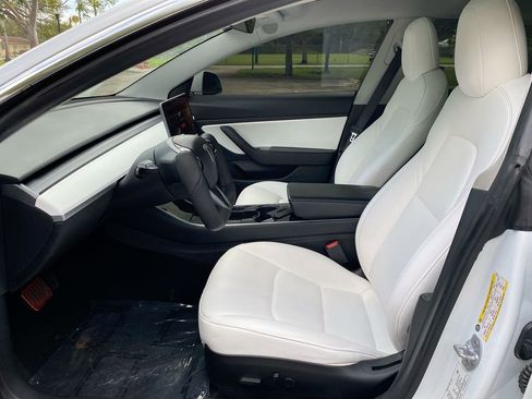 Used 2020 Tesla Model 3 Standard Range Plus image 30