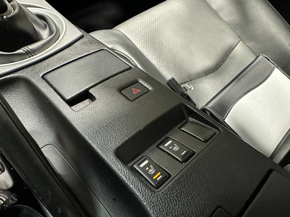 Used 2003 Nissan 350Z Touring RWD image 29