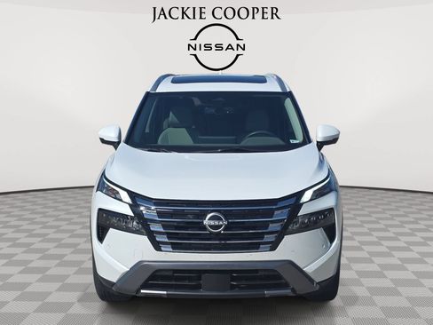 Used 2024 Nissan Rogue SL w/ SL Premium Package FWD image 2
