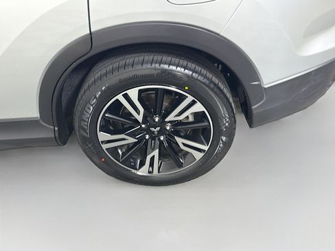 Used 2024 Mitsubishi Eclipse Cross SE AWD/4WD image 11