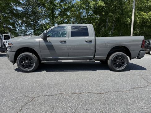 New 2026 RAM 2500 Tradesman AWD/4WD image 4