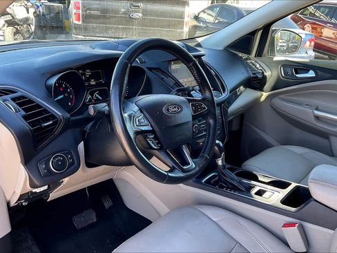 Used 2017 Ford Escape Titanium image 16