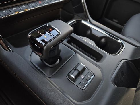 New 2026 GMC Sierra 1500 AT4 w/ AT4 Premium Package AWD/4WD image 26