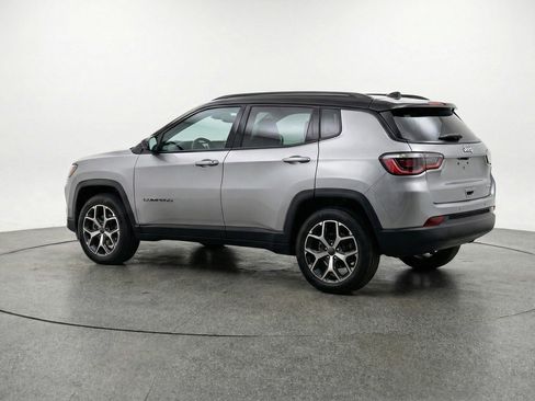 Used 2025 Jeep Compass Limited AWD/4WD image 6