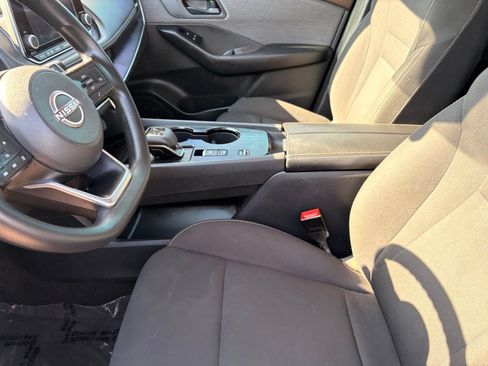 Used 2023 Nissan Rogue S FWD image 19