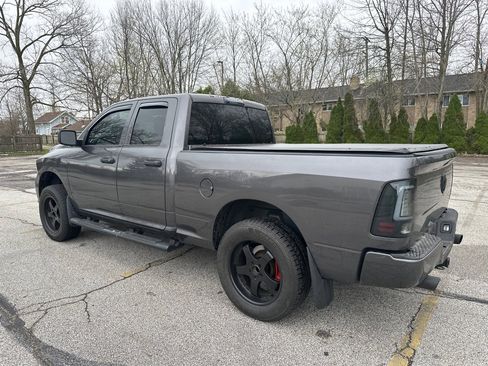 Used 2016 RAM 1500 Express image 3