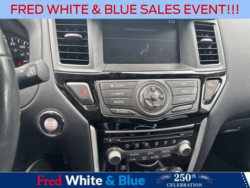 Used 2017 Nissan Pathfinder SV w/ Trailer Tow Package AWD/4WD image 13
