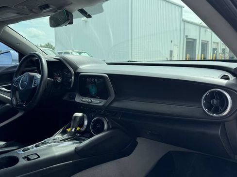 Used 2017 Chevrolet Camaro SS RWD image 40