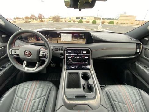 Certified 2025 Nissan Armada PRO-4X w/ Pro-4X Premium Package AWD/4WD image 13