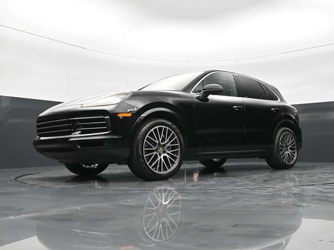 Certified 2021 Porsche Cayenne AWD/4WD image 35