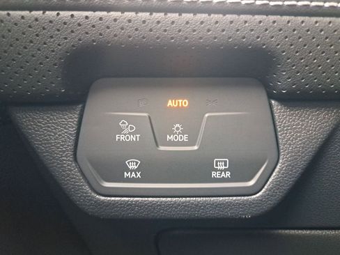 New 2026 Volkswagen Atlas Cross Sport SE AWD/4WD image 25