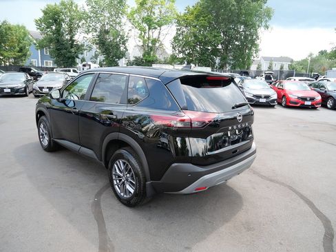 Used 2023 Nissan Rogue S AWD/4WD image 5